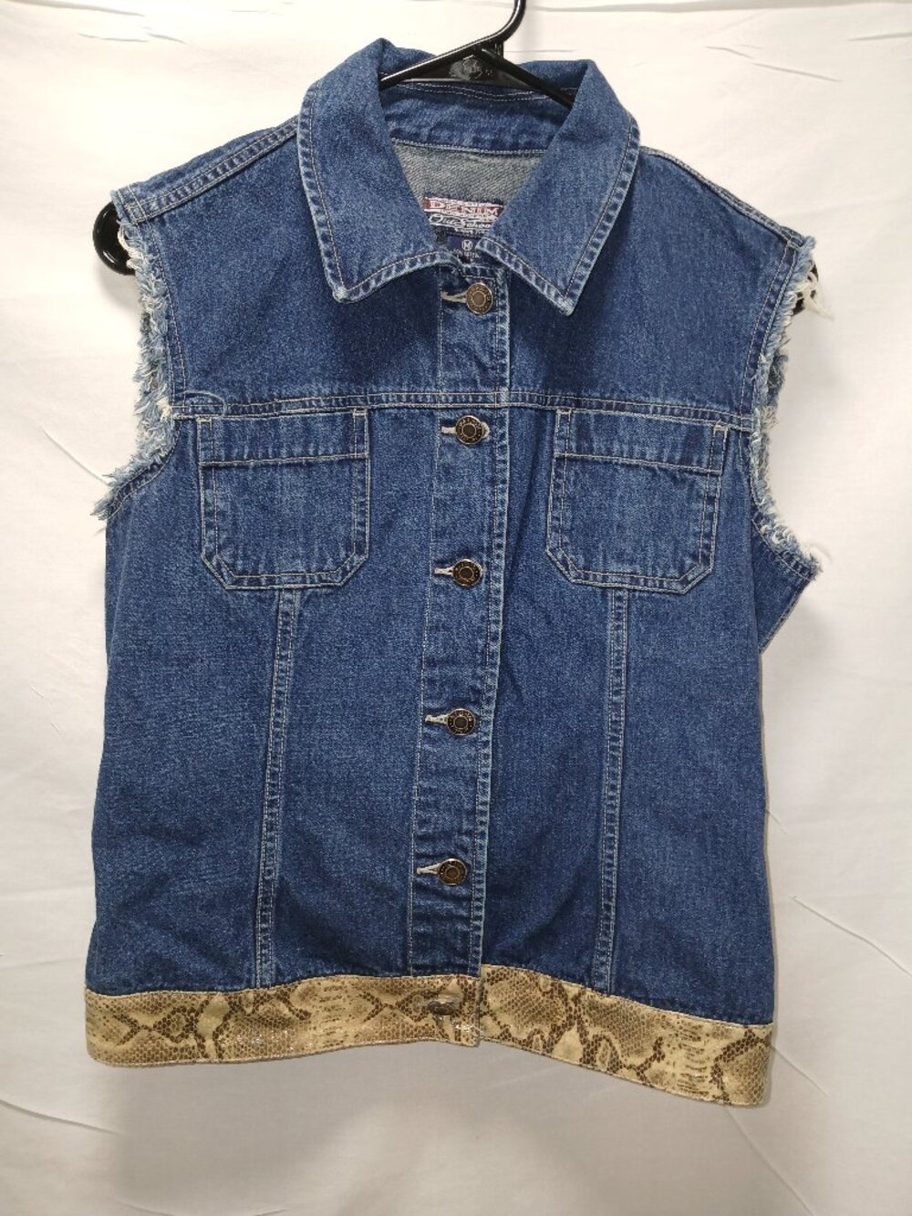 Old School Denim Sleeveless Vest – Snakeskin Trim – Size M